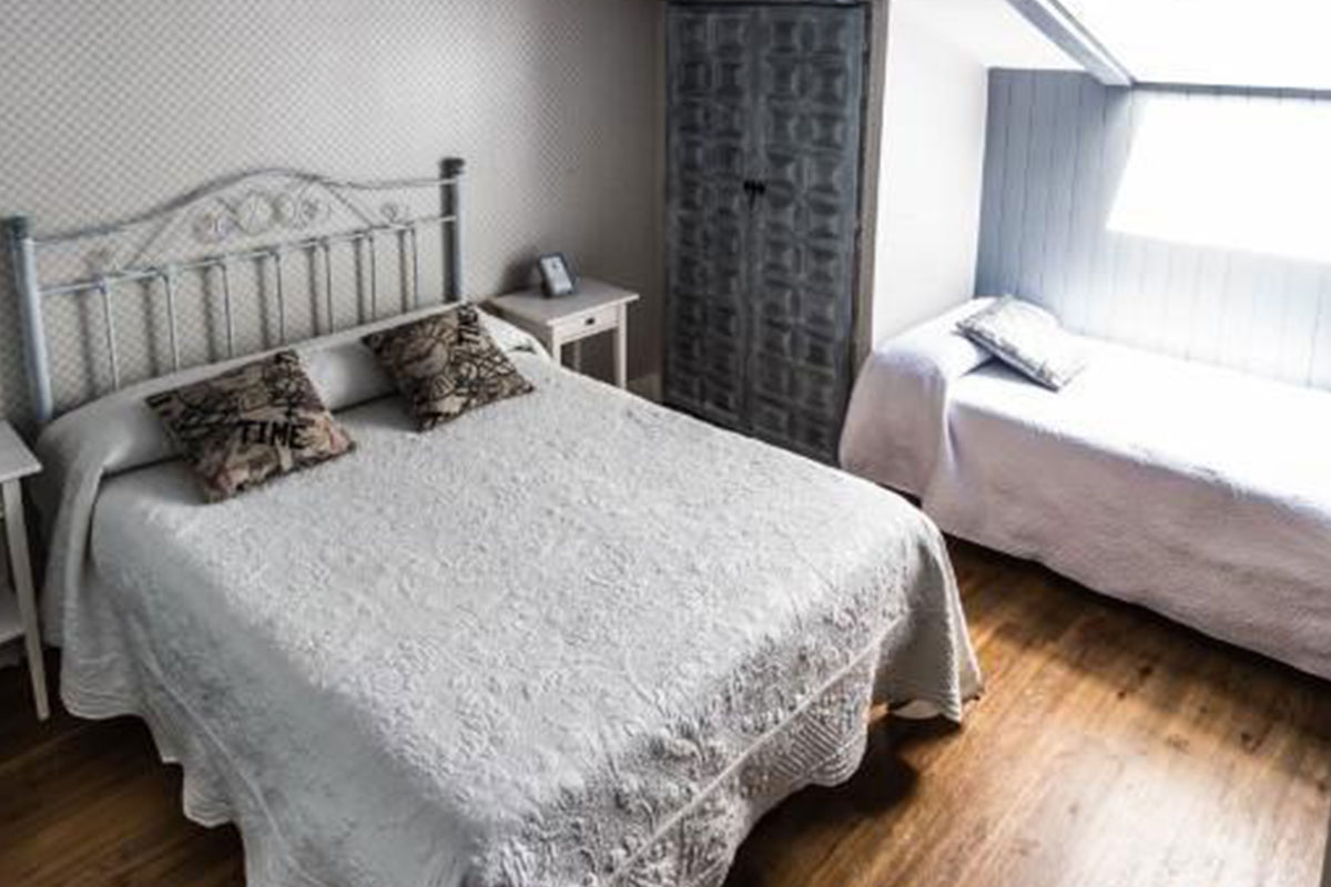 Habitación triple - La Montañesa